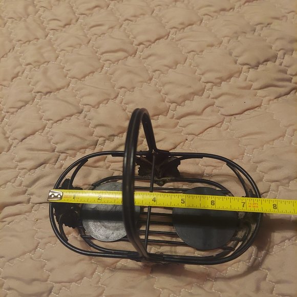 International Tuscany Pamela Gladding Salt and Pepper Shakers with metal Stand - Picture 12 of 12